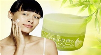 Padari savu ādu neatvairāmu ar intensīvu mitrinošo krēmu-gēlu "Green Tea" pagatavotu no dabiskiem ingredientiem no Japānas ar 45% atlaidi!