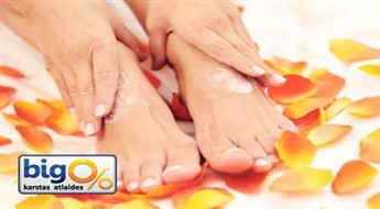 В комплекте дешевле! Классический педикюр с лаком Gelish+классический маникюр с Gelish со скидкой 50%!
