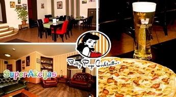 Классический эльзасский Tarte Flambee с сыром  + немецкое пиво 0.5 л в "Betty Page”!