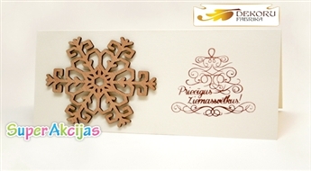 Рождественская открытка со съемным деревянным декором - снежинкой!