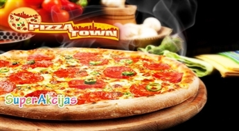 Draugu ballītē, darbā vai mājās! Lielā, bezgala gardā 40 cm pica “NOSTRA” no picu servisa PIZZATOWN!