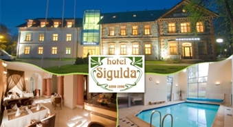 Romantiska atpūta diviem viesnīcā SIGULDA: nakšņošana + brokastis + pirts un baseina apmeklējums + šampanietis numuriņā – 52%