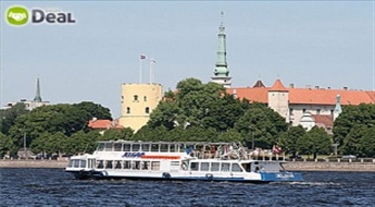 Mazais jūras ceļojums: Rīgas panorāmas apskate un kuģojums Rīgas jūras līča virzienā uz kuģīša HORIZONTS vai JELGAVA klāja.