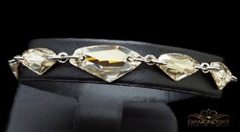 Aproce "Hiberboreja III (Light Silk)" ar Swarovski™ kristāliem