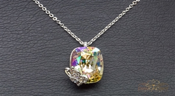 Kulons "Varavīkšņains Tauriņš" ar Swarovski™ kristāliem