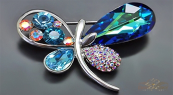 Broša "Debesu Taurenis II" ar Swarovski™ kristāliem