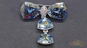 Broša "Kristāla Bante IV (Blue Shade)" ar Swarovski™ kristāliem