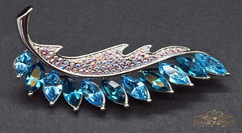 Broša "Burvīgā Izcilība III (Aquamarine Blue)" ar Swarovski™ kristāliem