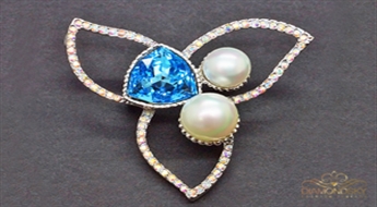 Broša "Lotoss (Aquamarine Blue)" ar Swarovski™ kristāliem