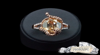 Gredzens "Čūska Kārdinātāja (Golden Shadow)" ar Swarovski™ kristāliem