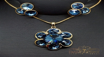 Komplekts "Zilgmes Zieds" ar Swarovski™ kristāliem