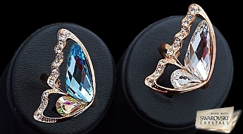 Очень красивое кольцо с романтичным дизайном в виде крыла бабочки из кристаллов Swarovski™.