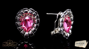 Яркие позолоченные серьги “Дафна” с изумительным дизайном и Австрийскими кристаллами Swarovski™.