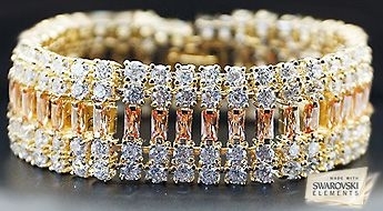 Роскошный позолоченный браслет “Грация” с кристаллами Swarovski Elements™ по ознакомительной цене!