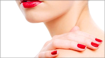 Маникюр и/или педикюр со стойким покрытием Gelish со скидкой 60%!