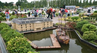01.08.2012. – 06.08.2012. AMSTERDAMA – Nīderlandes galvaspilsēta, kā arī lielākā valsts pilsēta
