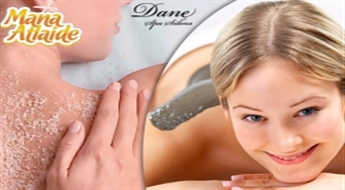 Насладитесь скрабом для всего тела + обвертывание лечебной грязью в салоне "Dane Spa" со скидкой 53%!