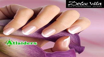 Красота Твоих рук и ногтей! Маникюр со стойким покрытием Gelish Harmony и парафиновая ванночка для рук в салоне “Dolce Vita” в центре Риги – всего за 7,50 лата!