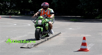 Labakais sezona piedāvājums „A” kategorijai – 98% atlaide teorijai no autoskolas „CRESCO”! Iepazīsti ātrumu – iekaro ceļu ar moto!
