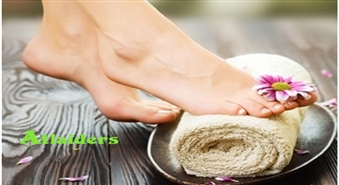 Patīkams piedāvājums Jūsu kāju veselībai un skaistumam! Relaksējošs spa pedikīrs ar lakas pārklājumu ar 50 % atlaidi!