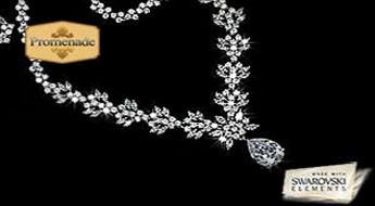 Labāku dāvanu neatrast! Kaklarota "Pasakains Zieds" ir apbrīnojams dizains un rotāts ar caurspīdīgiem Swarovski Elements kristāliem.