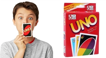 Populārā prāta un veiklības kāršu spēle "UNO"
