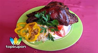 Кафе Aleks Lukss предлагает вкусную свиную рульку  (1,5кг) в гарнире с тушеной капустой со скидкой 45%, только за 3,45 Ls!