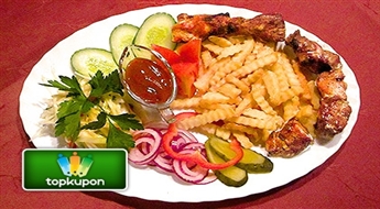 Отведай вкусный шашлык из свинины с картошкой фри вместе с вкусным салатом со скидкой 32%, за 2.73 Ls!