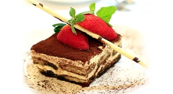 Paķer savu TIRAMISU kūka ar zemeņu GODVIL RESTAURANT par 50% lētāk,  tikai par 1.49 Ls!