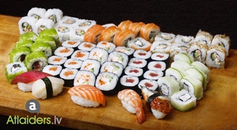 SUSHICITY: комплект суши Sakai (60 шт.) - 50%! В подарок Coca Cola!