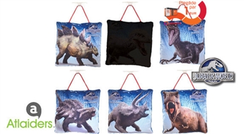 Dekoratīvais spilventiņš ar Jurassic World varoņiem (13х13 cm) ar piesūcekni!