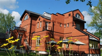 Romantiska atpūta boutique stila viesu namā Villa Alberta - 50% Nakts divvietīgā numuriņā + brokastis gultā + izklaide villas spēļu zālē (pokers, biljards)