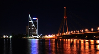 Pusotru stundu gara Jaungada ekskursija Krievu valodā pa Vecrīgu(30.12.2011) ar 50% atlaidi!
