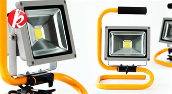 Влагостойкий переносной 20W LED прожектор (1700 Lumen) = замена 200W прожектора IP65 -55%