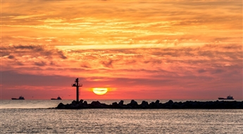 2 dienu ceļojums Lieldienās uz Delfināriju,Kuršu kāpa un Palanga!