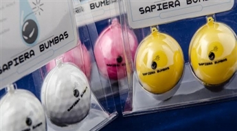 ДОСТАВКА ПО ВСЕЙ ЛАТВИИ! Освежитель для спортивной обуви и сумок "Sapiera bumbas" со скидкой!