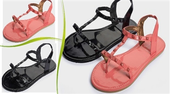 Ērtas sieviešu sandales George klasiskā melnā vai spilgtā koraļļu krāsā tikai par 3.50 EUR!