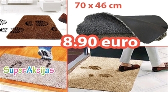 Mitrumu un netīrumus uzsūcošais brīnumpaklājiņš pie Jūsu durvīm! Lai netīrumi paliek ārpusē!