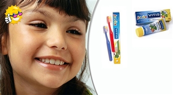 Vitis Junior gēla zobu pasta + Vitis Junior zobu suka!