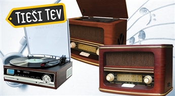 Retro stila radio vai vinilplašu atskaņotājs