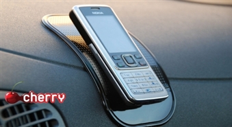 Mobilais telefons, atslēgas, sīknauda u.c. lietas vienmēr pa rokai! Universāls neslīdošais paklājiņš Nano-Pad Anti-slip -50%