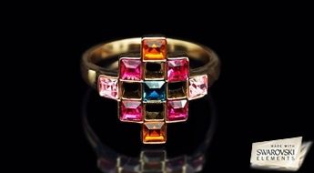 Кольцо "Кристальное Сияние" успешно сочетает в себе разноцветные кристаллы Swarovski Elements™ с неповторимым блеском!
