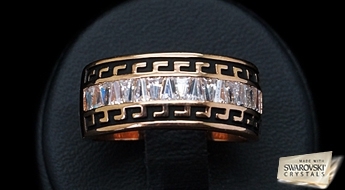 Мифическое кольцо “Артемида” с Австрийскими прозрачными фианитами Swarovski™.
