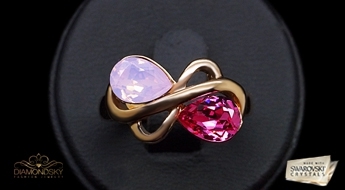 Романтичное позолоченное кольцо “Возрождение” с кристаллами Swarovski™.