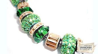 Rokassprādze no glamūrīgām pērlītēm no Becharmed Pavé kolekcijas "Smaragda BeCharmed" par neticamu cenu!