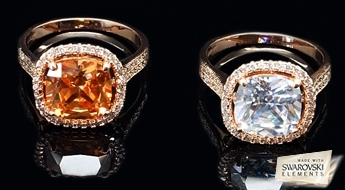Позолоченное кольцо “Ева” интересного дизайна с Австрийскими кристаллами Swarovski Elements™.