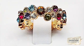 Кольцо с классическим дизайном „Цветное Великолепие” с кристаллами Swarovski Elements™ из коллекции 2013 года.