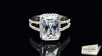 Košs gredzens "Ledus Robežas" ar interesantu dizainu un lielu caurspīdīgu Swarovski Elements kristālu.