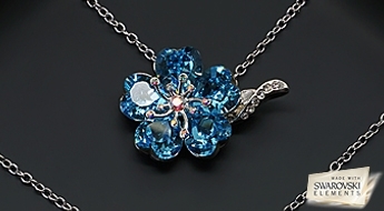 Очень романтичный позолоченный кулон “Незабудка” с голубыми кристаллами Swarovski Elements™.
