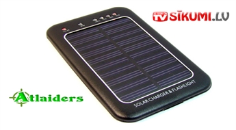 Saules enerģijas lādētājs Solar Charger ar akumulatoru 2600 mAh,  iebūvētu lukturi ar 3 gaismas diodēm un adapteriem – tikai par 16 Ls!